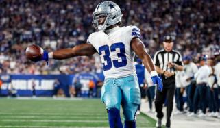 Javonte Williams powers in for crucial Cowboys TD vs Packers on SNF
