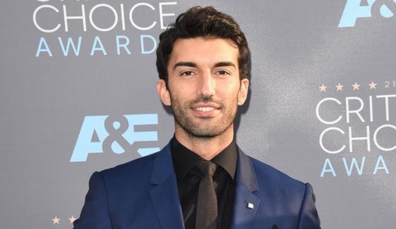 Justin Baldoni reunites with 'Jane the Virgin' co-stars amid Blake Lively legal battle