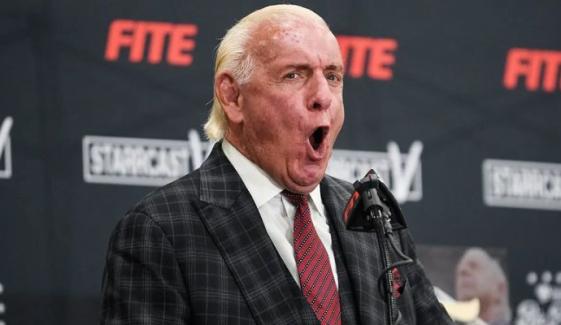 Wrestling legend Ric Flair sustains head injuries after fall at Tampa restaurant