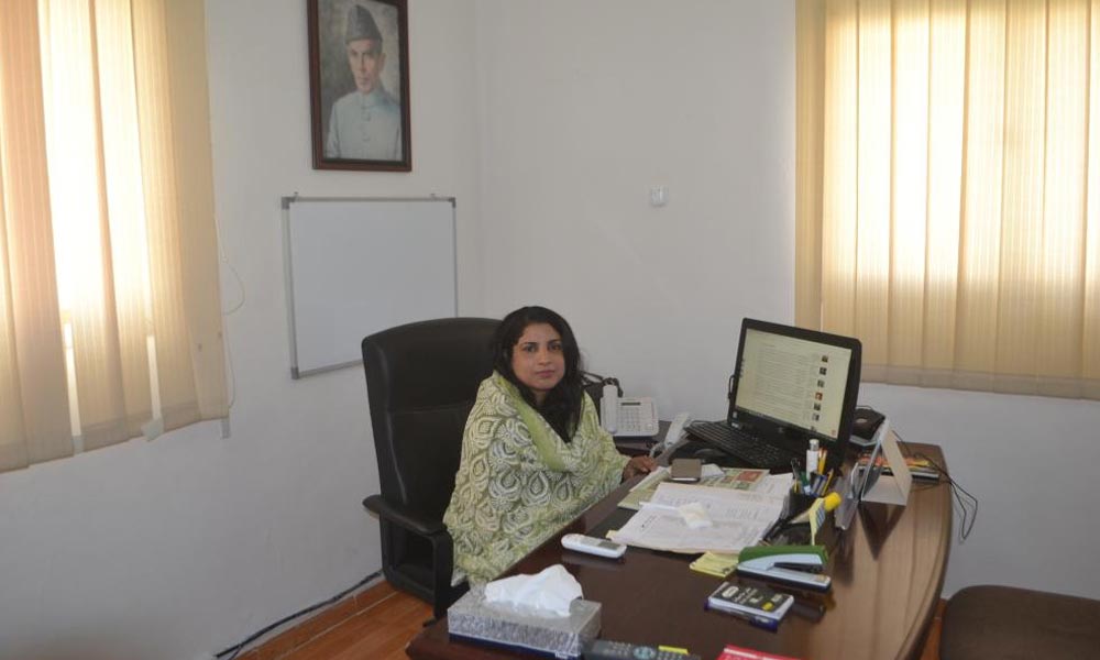 سعودی عرب کے پاکستانی قونصل خانے میں پہلی خاتون قونصلر
