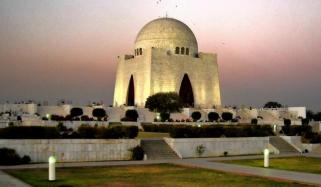 روشنیوں کے شہر میں بیچ کنارے ’’سی فیسٹیول‘‘