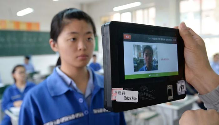 چین کے اسکولوں میں چہرے کے تاثرات  شناخت کرنے والی ٹیکنالوجی 