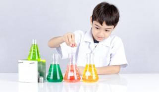 سائنس کے شائق طالب علموں کےلیے ٹاپ 10اینڈارائڈ ایپس