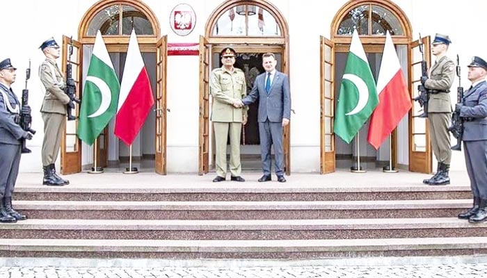 پاکستان اور پولینڈ کے تعلقات اور جنرل باجوہ کا دورہ