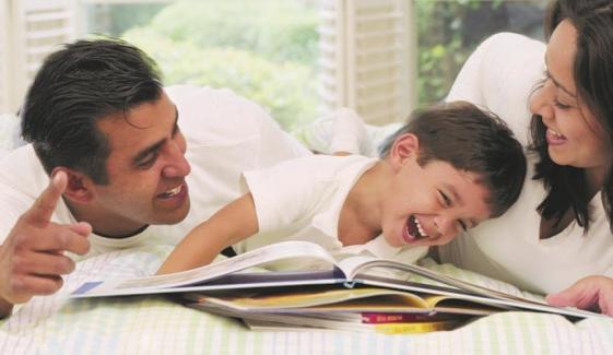 بچوں کا روشن مستقبل والدین کا کردار