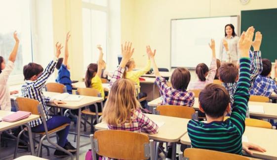 آن لائن یا روایتی حصول تعلیم بہتر طریقہ کون سا؟