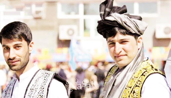 پشتون ثقافت کے رنگ