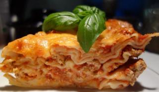 لزانیہ: اطالوی پکوان جو ہر ملک میں پسند کیا جاتا ہے