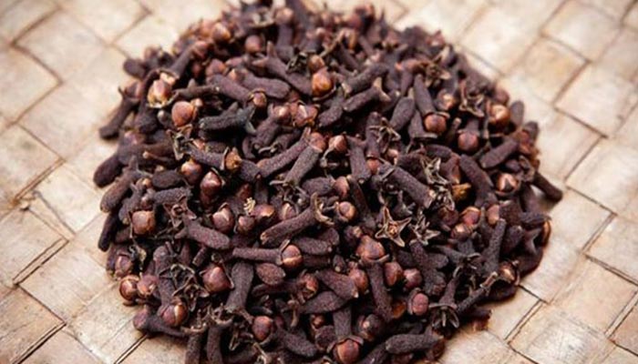 موسمِ سرما اور لونگ کا استعمال