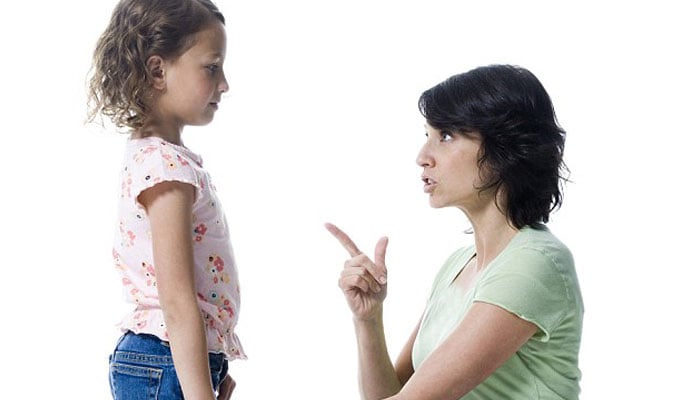 بچے جھوٹ کیوں بولتے ہیں؟ قصور وار والدین یا ماحول