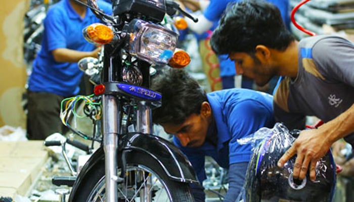 پاکستان میں موٹر سائیکل انڈسٹری کا مستقبل روشن ہے ’’حارث نعیم دھوراجی‘‘