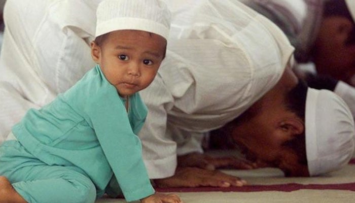 چھوٹے بچوں کو مسجد میں لانا 