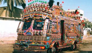 Karachi Bus W11