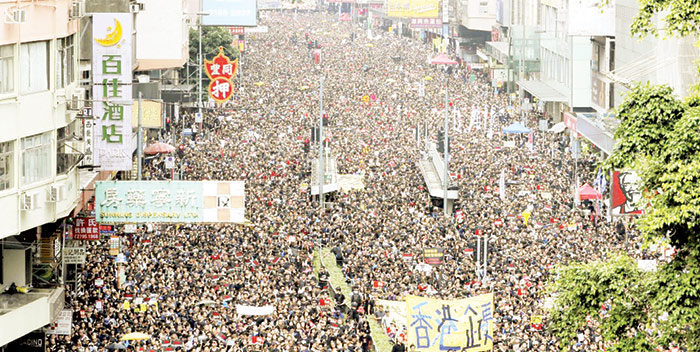 ہانگ کانگ میں جمہوریت پسندوں کی فتح