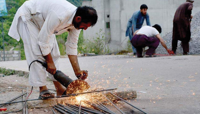 یومِ  مئی .... منظر پس منظر