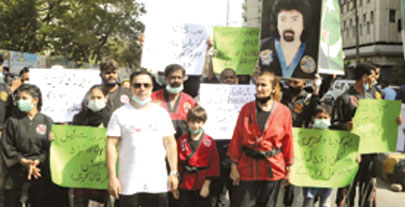 طائی کراٹے اکیڈمی کے کھلاڑیوں کا احتجاج