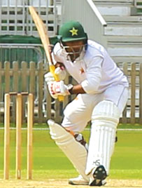 انگلینڈ میں پاکستانی کرکٹرز کی آزمائش کا آغاز
