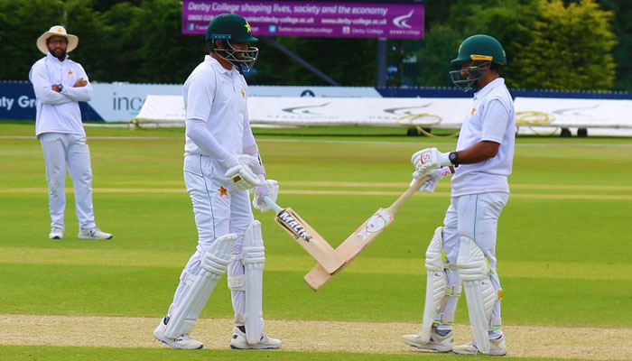 انگلینڈ میں پاکستانی کرکٹرز کی آزمائش کا آغاز