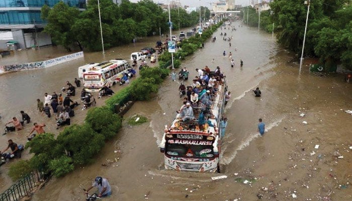 کراچی: اُجڑے دیار کی باتیں