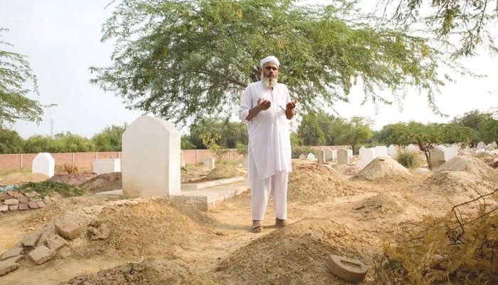 بچوں کو آخر کہاں چُھپائیں...؟؟