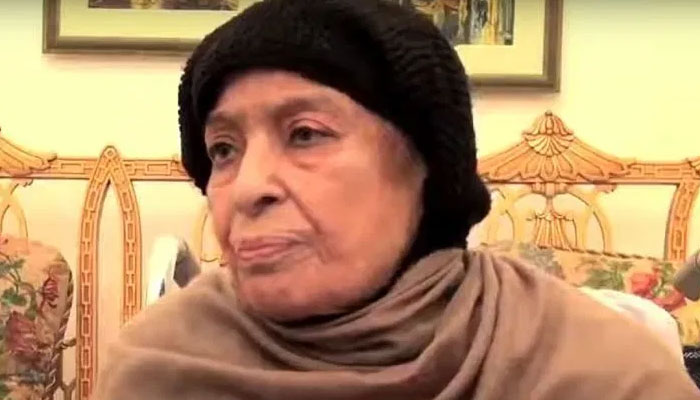 خالی ہاتھ گزر جاتے ہیں کیسے کیسے لوگ..!!