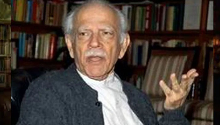 خالی ہاتھ گزر جاتے ہیں کیسے کیسے لوگ..!!