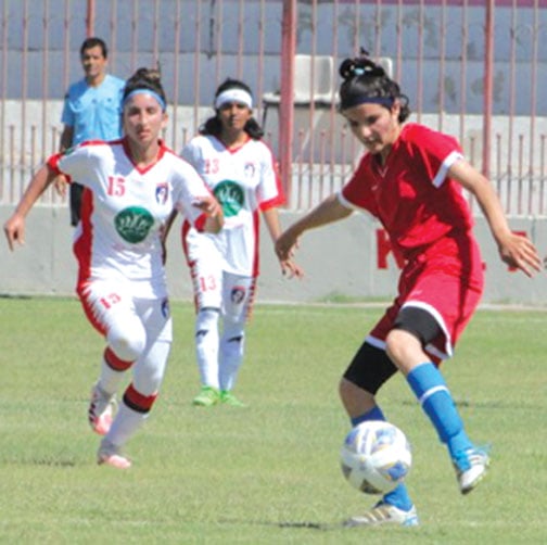 خواتین فٹبال میں پہلی بار غیر ملکی کھلاڑیوں کی شرکت