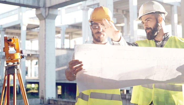 ٹھیکیدار کی خدمات کیوں حاصل کرنا چاہئیں؟