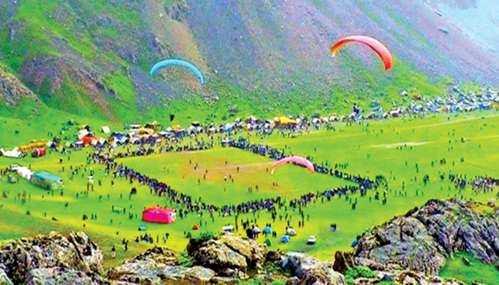 محسور کُن پراسرار وادی کیلاش کی ایک جھلک