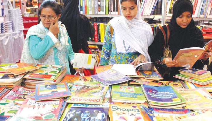 کتابوں کا رومانس، کراچی کا رُخ روشن