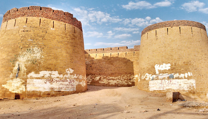 عمر کوٹ قلعہ: جہاں مغل شہنشاہ اکبر اور لوک داستان عمر ماروی کا جنم ہوا