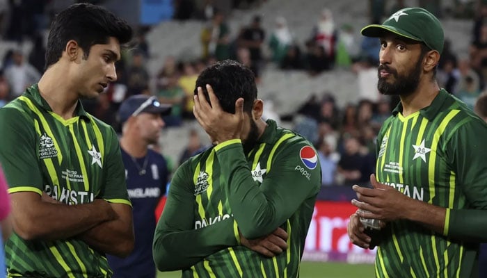 ٹی 20 ورلڈ کپ، بیٹنگ لائن کی خراب کارکردگی پاکستان کی شکست کا سبب