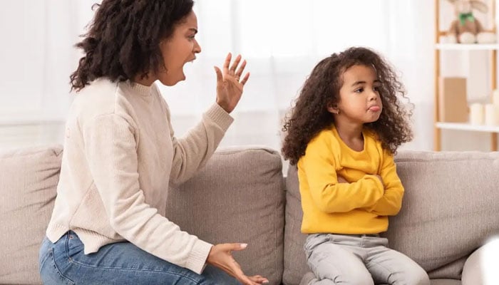 معزز والدین: بچوں کی ناکامی پر نالاں نہ ہوں