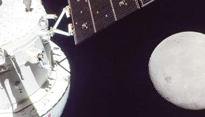 ناسا کا اورائن خلائی جہاز چاند سے دور ریٹرو گریڈ مدار میں داخل ہونے کیلئے تیار
