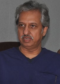 ڈاکٹر طارق محمود