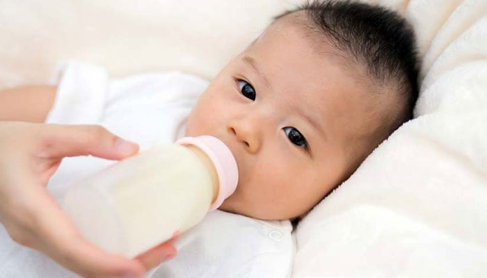 بچوں کی صحت کیلئے ماں کے دودھ کی اہمیت
