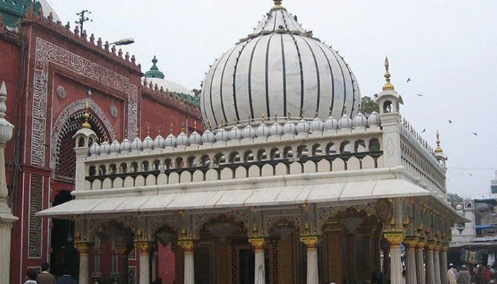حضرت خواجہ نظام الدین اولیاءؒ