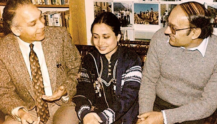 1984ء، امجد صاحب اور پروین شاکر، کینیڈا میں اپنے میزبان کے ساتھ