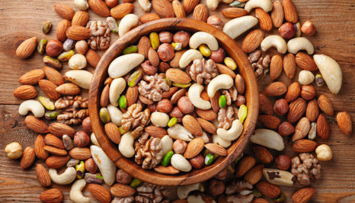 موسمِ سرما کی سوغات: خُشک میوہ جات