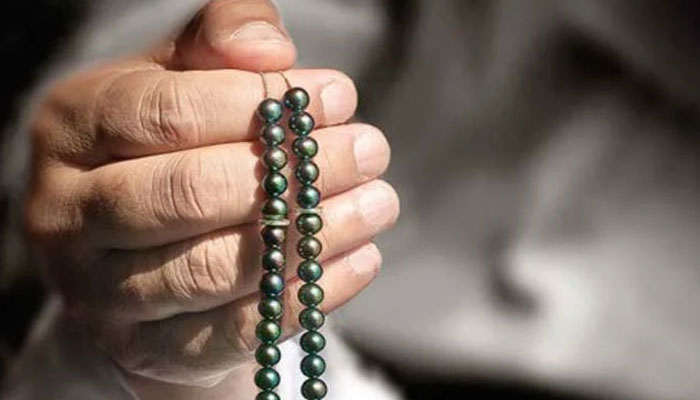 تسبیح کو پاؤں پر لگانے کا حکم