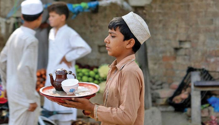 جبری مشقت کے شکار بچے: سنگین معاشرتی المیہ، بڑا سوالیہ نشان