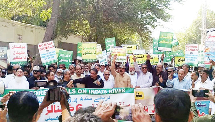 نئی نہریں، پُرانا تنازع