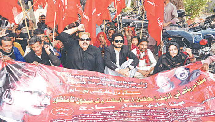 نئی نہریں، پُرانا تنازع