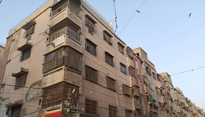 بلڈنگ کمیٹی کی جانب سے نئے خریدار یا کرایہ دار سے فیس لینے کا حکم