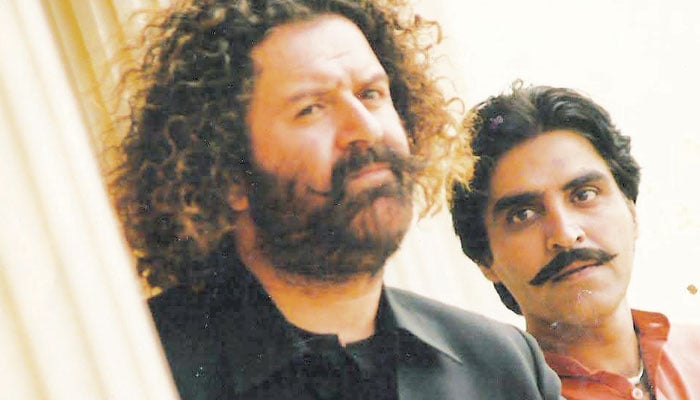 انتہائی حساس ہوں، اسکرپٹ پڑھتے آنسو نکل آتے ہیں