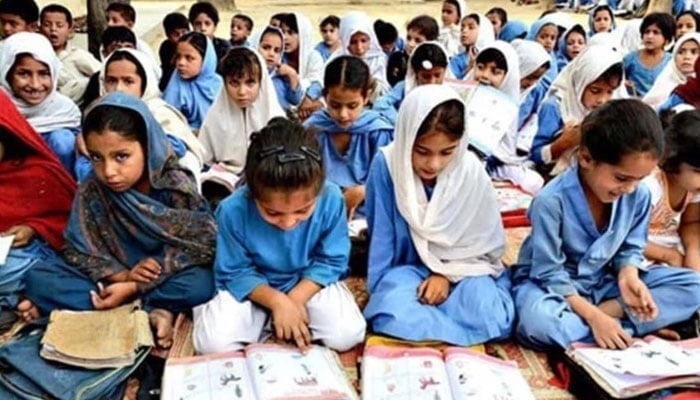 معاشی بحران اور بچوں کی تعلیم