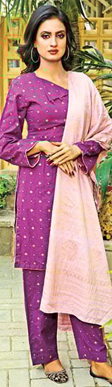 شفق، دھنک، مہتاب، گھٹائیں، تارے، نغمے، بجلی، پھول ...