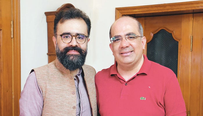 میرے بچے مجھے بوڑھا ہونے نہیں دیتے ...