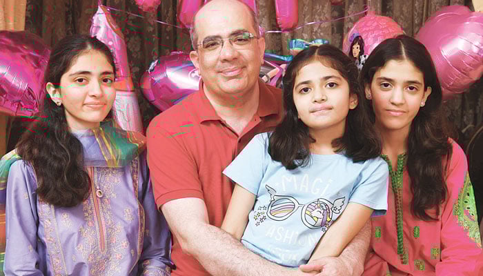 میرے بچے مجھے بوڑھا ہونے نہیں دیتے ...