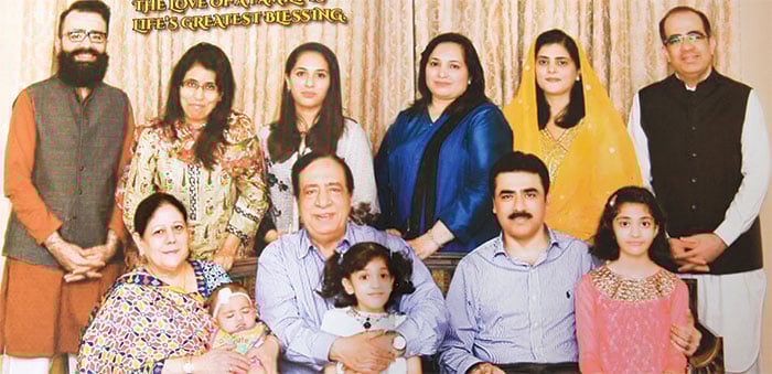 میرے بچے مجھے بوڑھا ہونے نہیں دیتے ...